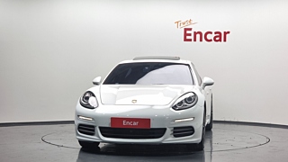PORSCHE PANAMERA 2015