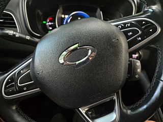 SAMSUNG QM6 2017