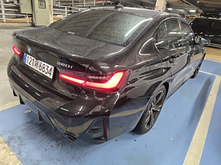 BMW 3-SERIES G20 320i M Sport 2025