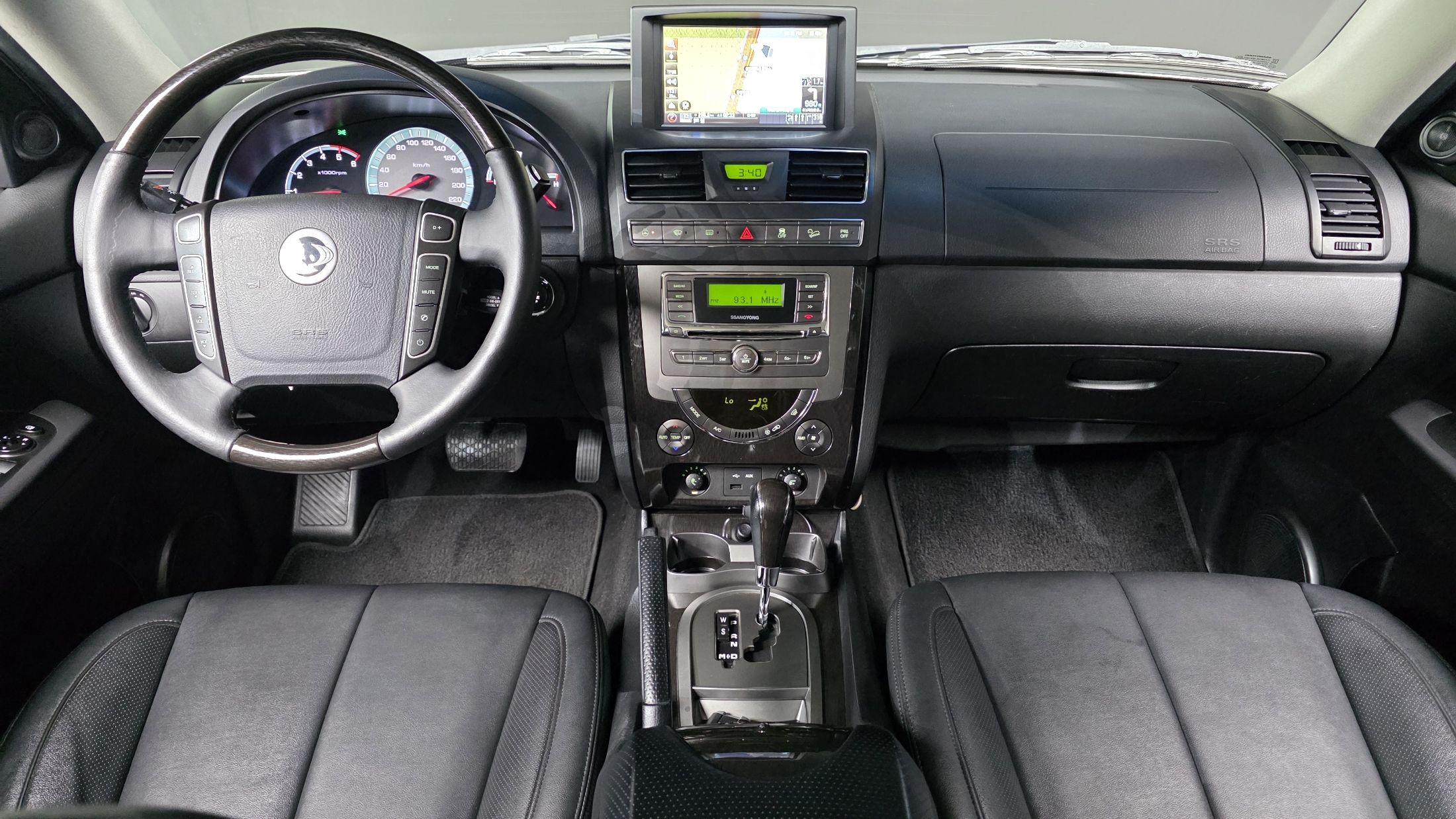 SSANGYONG REXTON W 2014