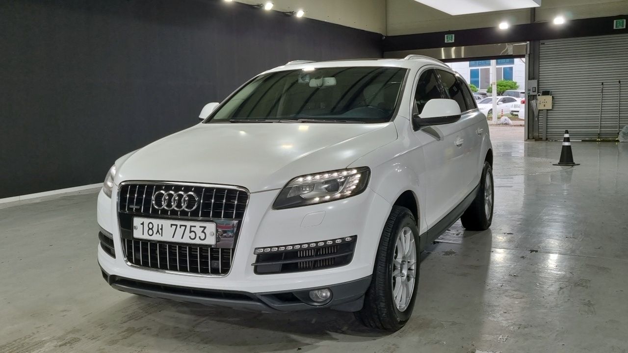 AUDI Q7 2013