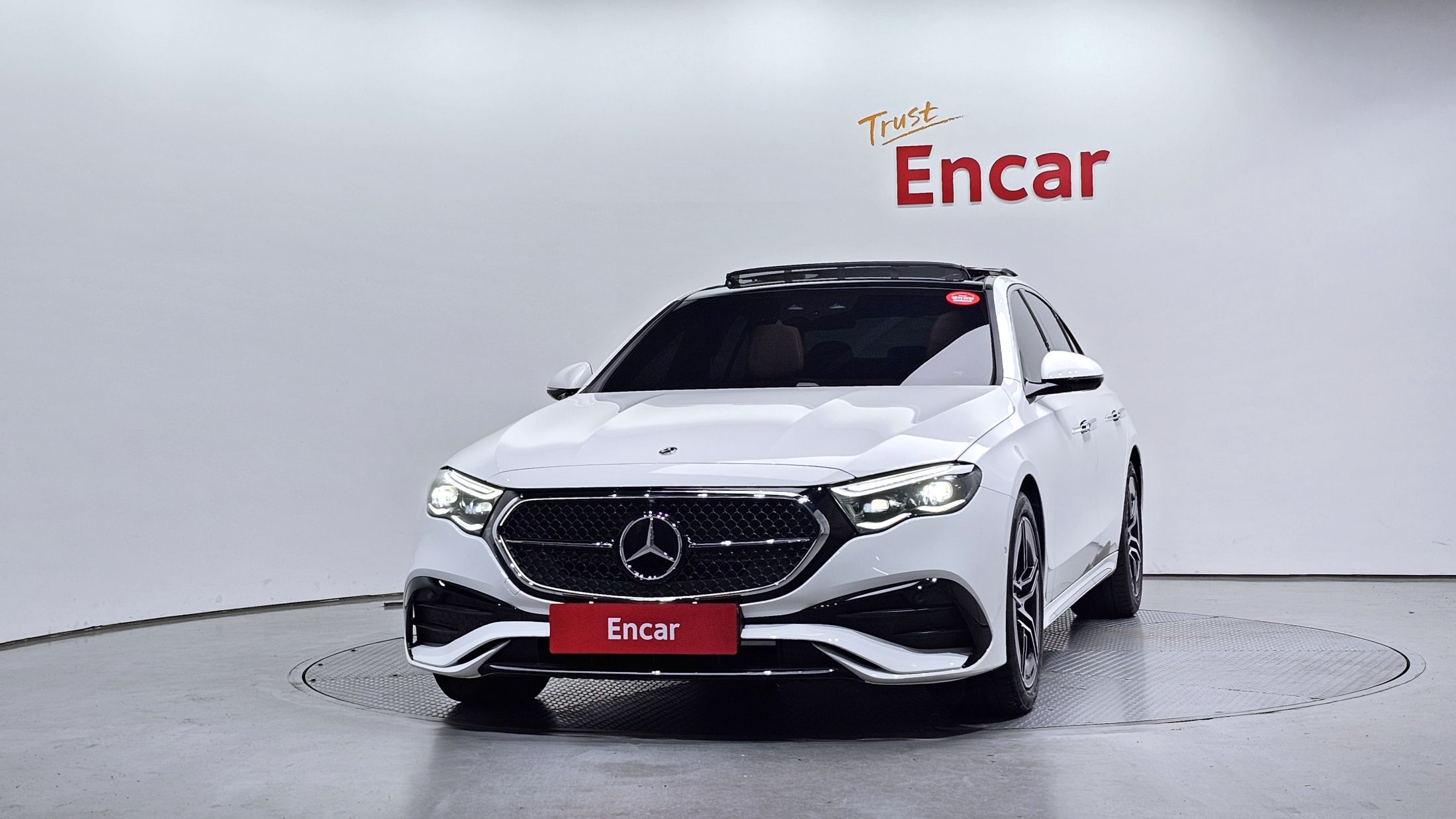 MERCEDES BENZ E-CLASS W214 2025
