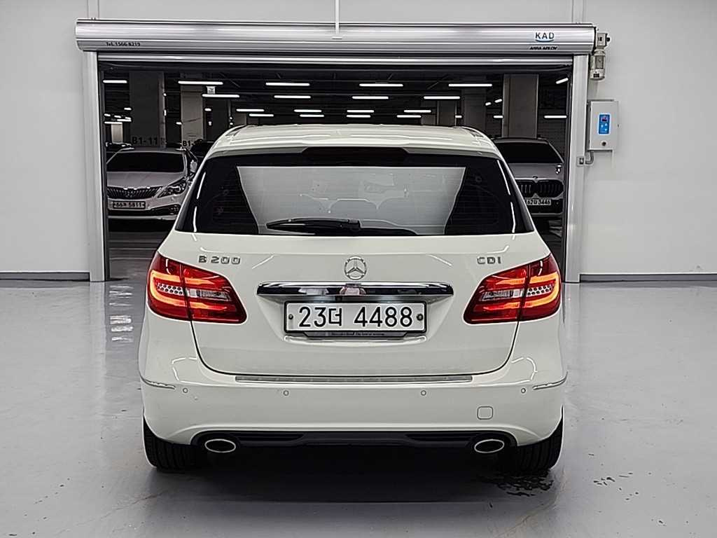 MERCEDES BENZ B-CLASS W246 2013