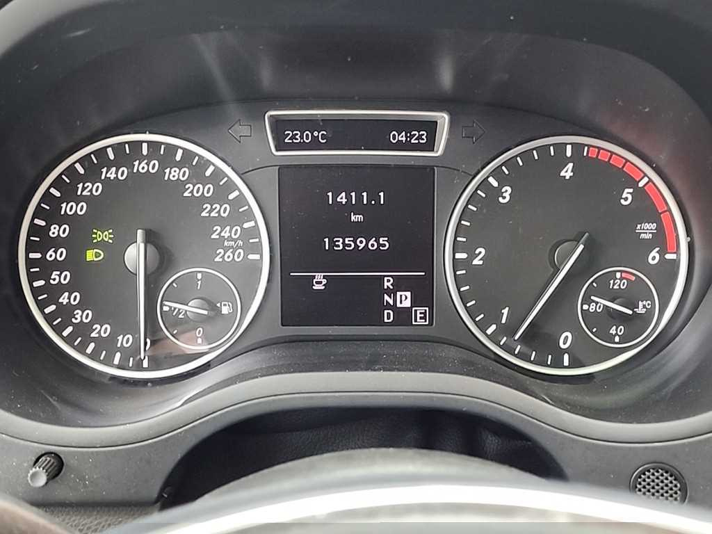 MERCEDES BENZ B-CLASS W246 2013