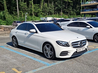 MERCEDES BENZ E-CLASS W213 2018