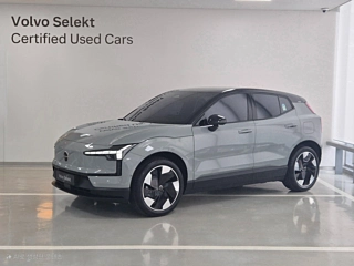 VOLVO EX30   2024