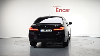 BMW 5-SERIES G30 2021