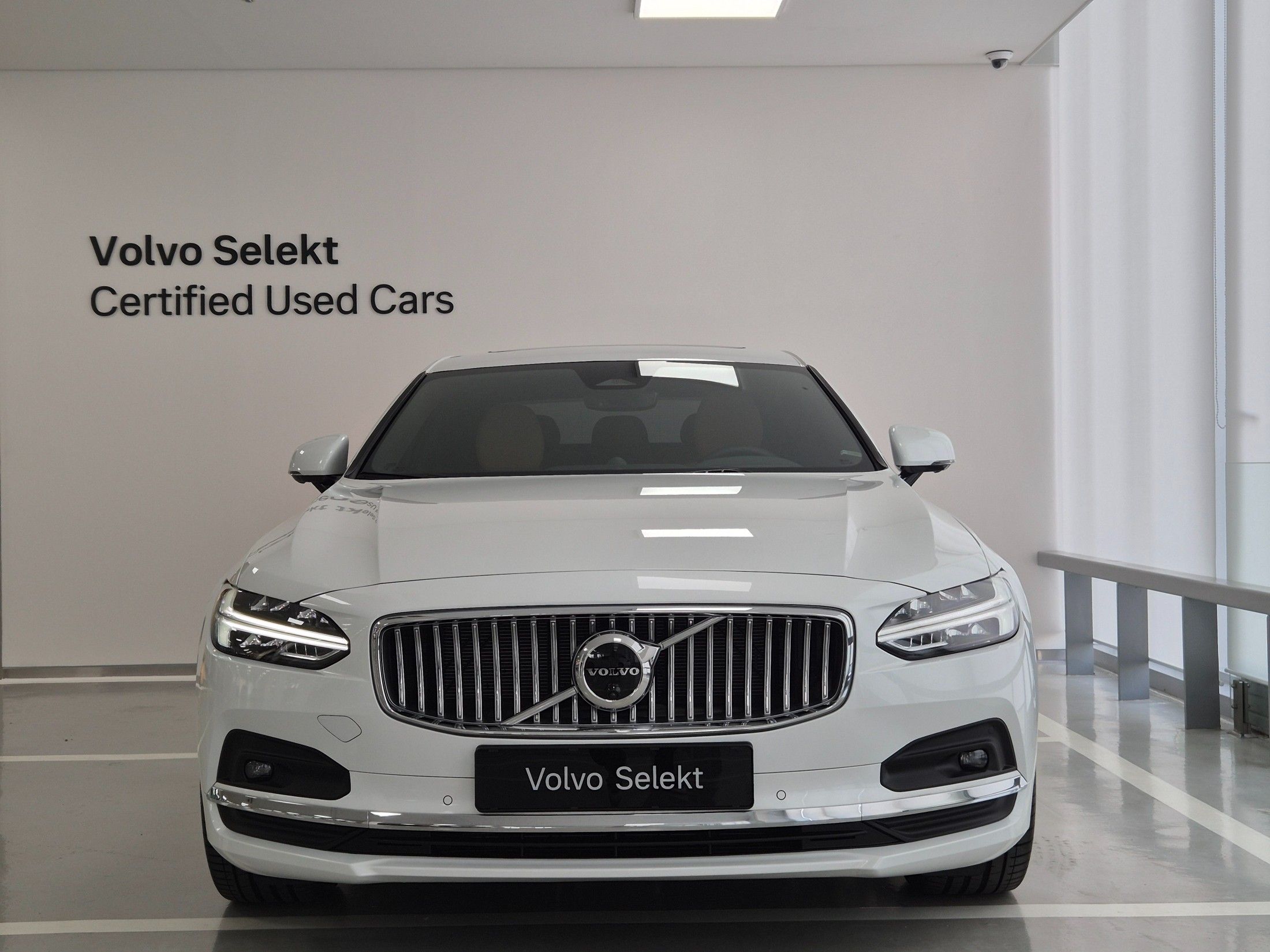 VOLVO S90 2025