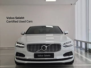VOLVO S90 2025