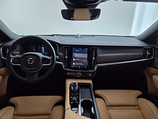 VOLVO S90 2025