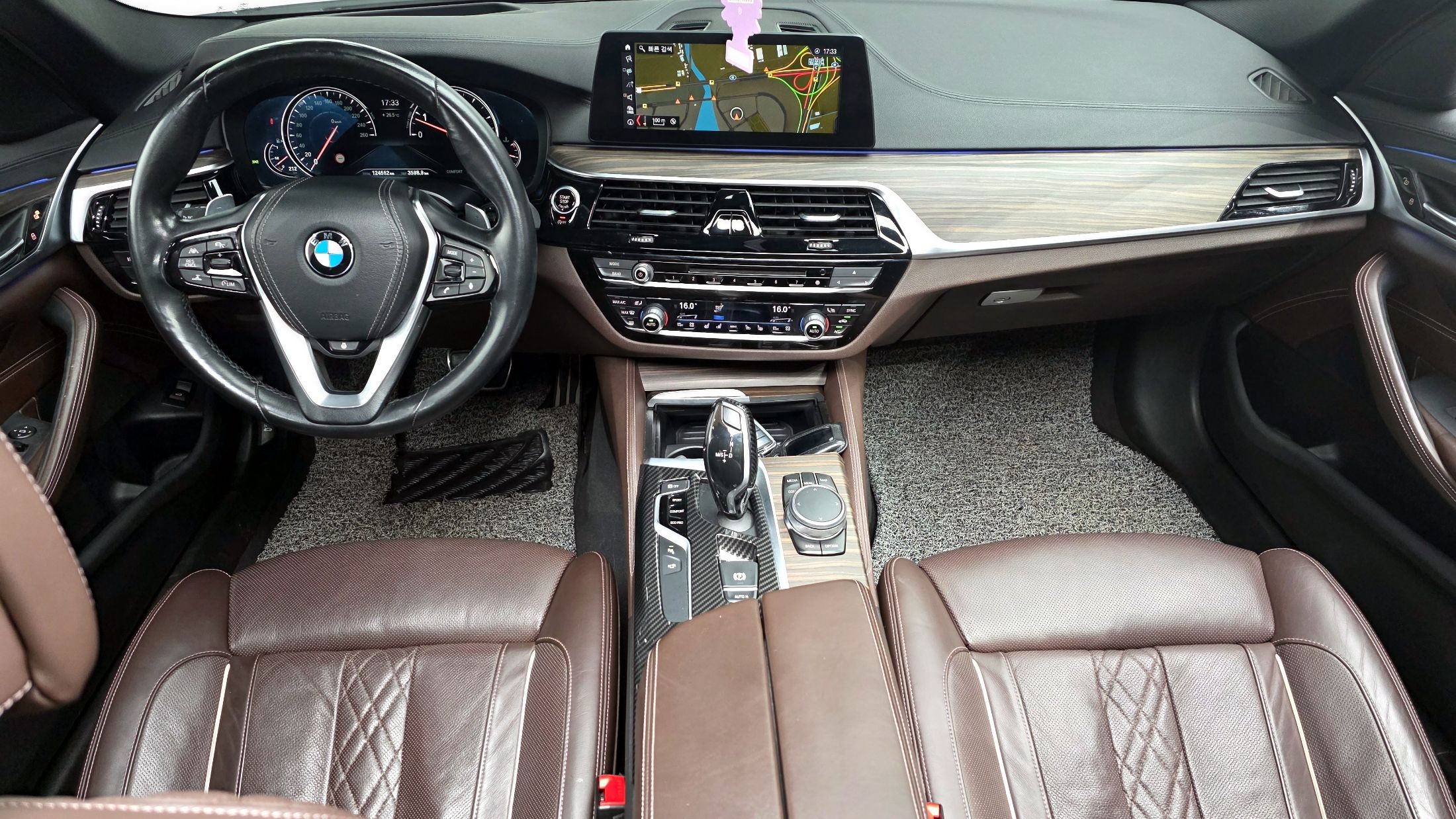 BMW 5-SERIES G30 2017