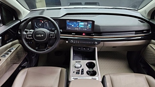 KIA CARNIVAL 2024