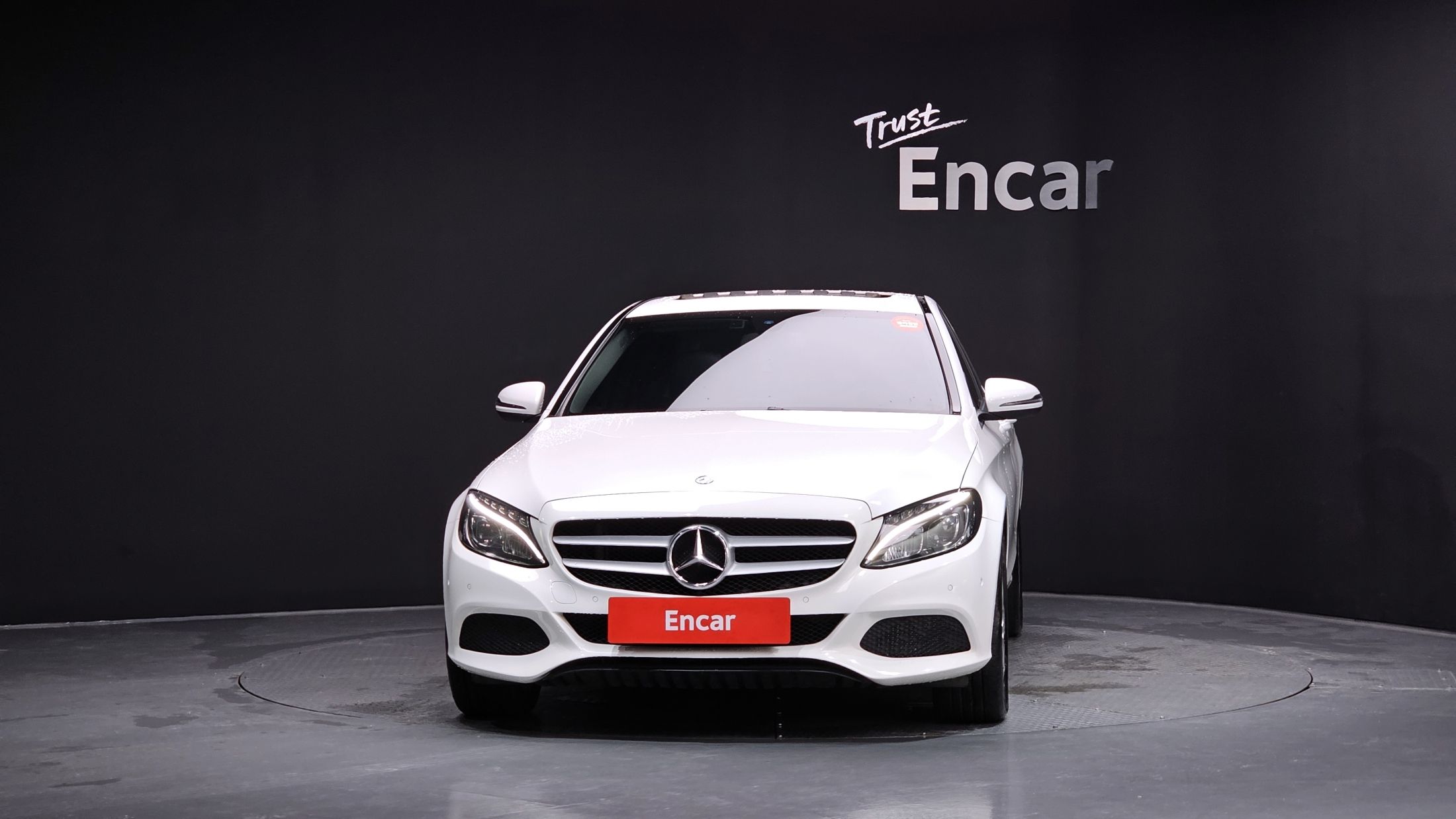 MERCEDES BENZ C-CLASS W205 2016