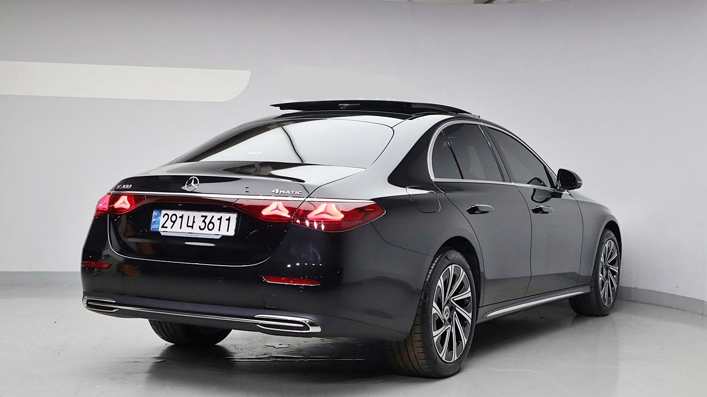MERCEDES BENZ E-CLASS W214 2024