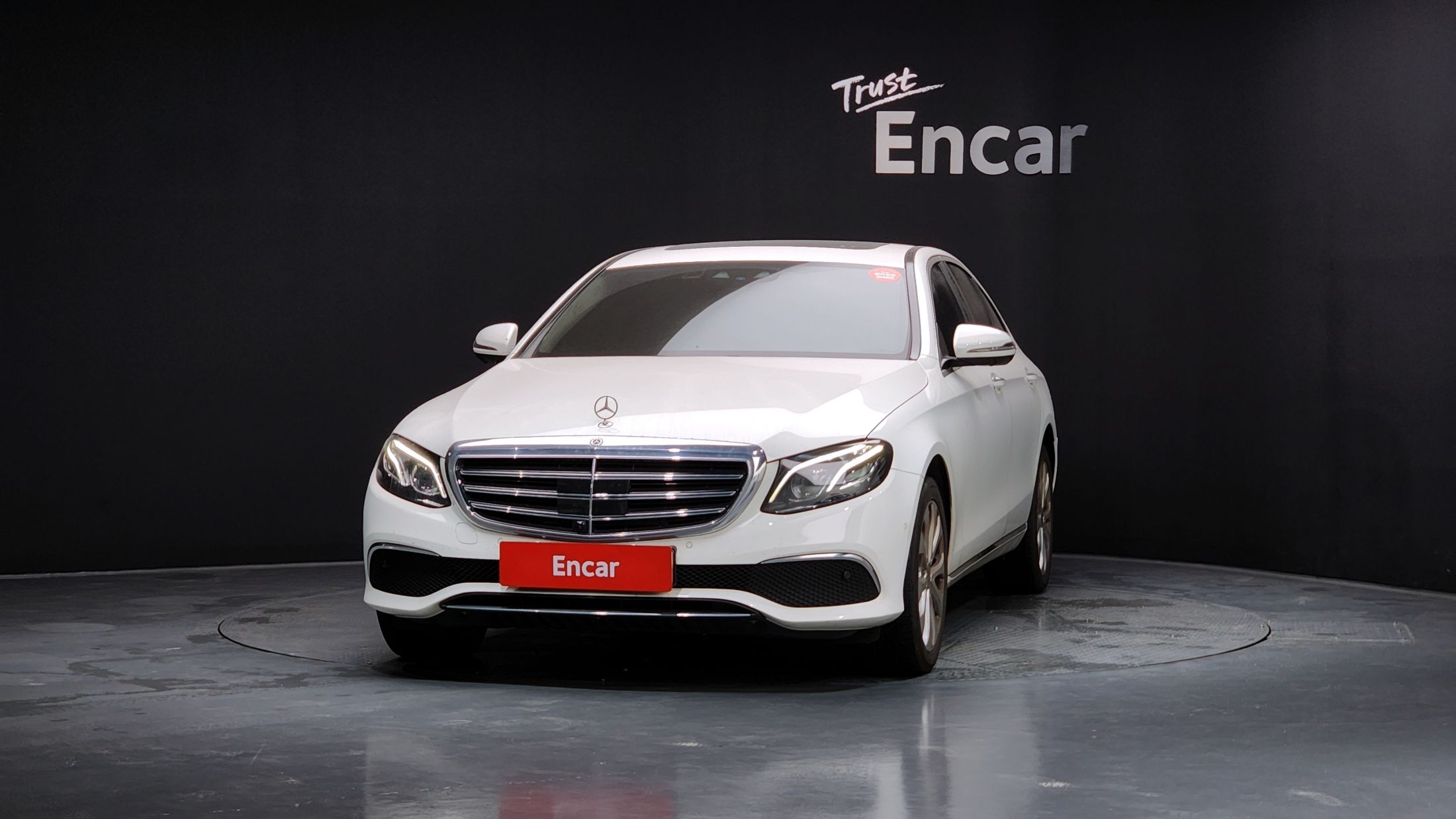 MERCEDES BENZ E-CLASS W213 2020