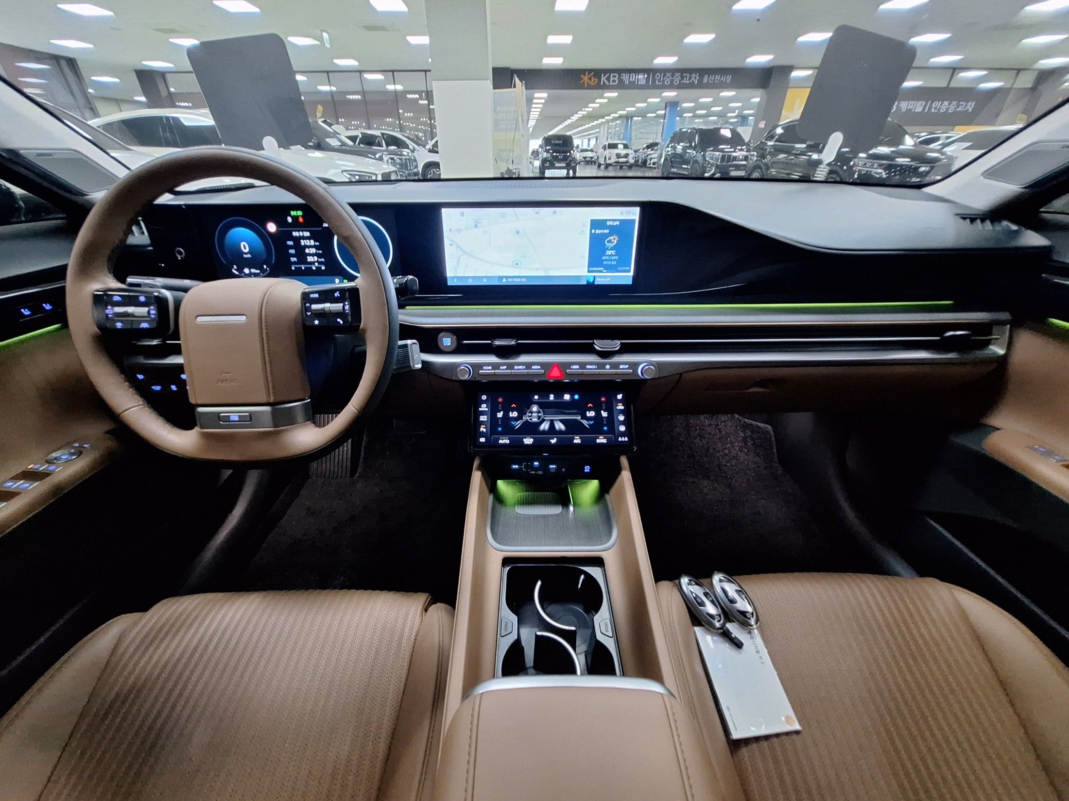 HYUNDAI GRANDEUR HYBRID GN7 2023