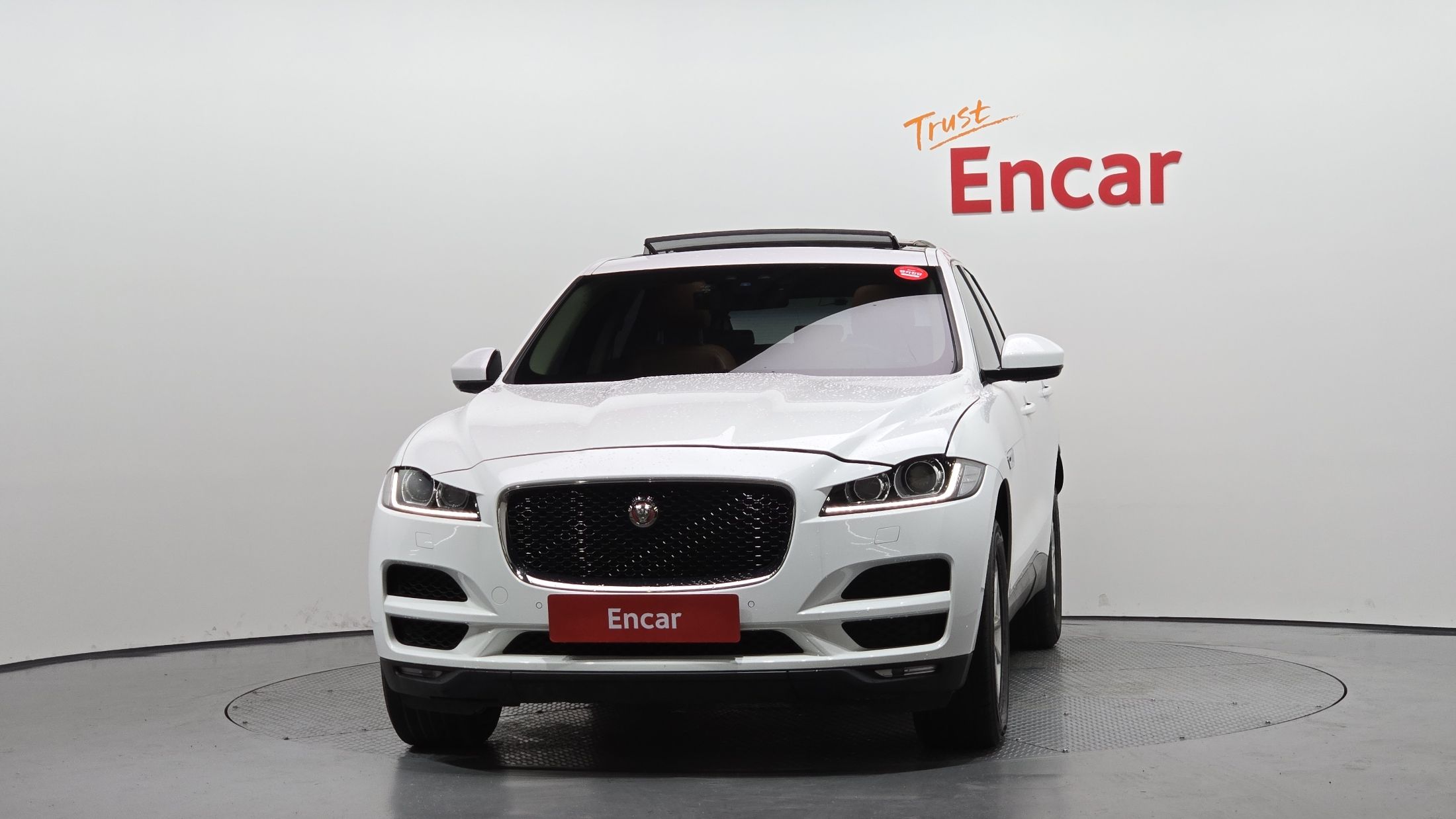 JAGUAR F-PACE 2016