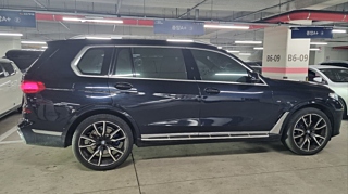 BMW X7 G07 2021