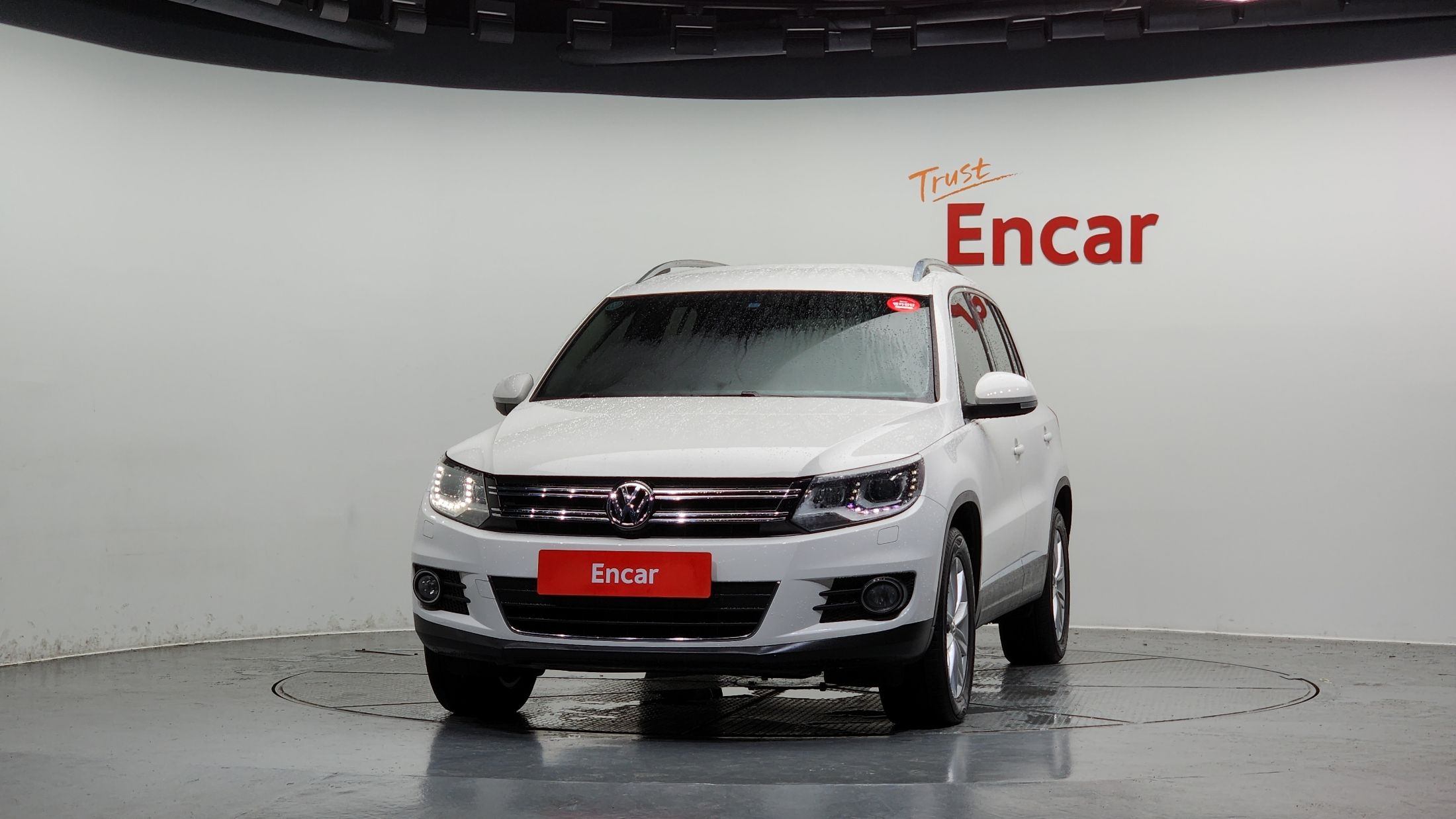 VOLKSWAGEN TIGUAN 2014