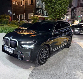 BMW X7 G07 2025