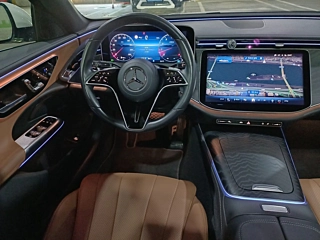 MERCEDES BENZ E-CLASS W214  E200 Avantgarde 2024