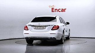MERCEDES BENZ E-CLASS W213 2016
