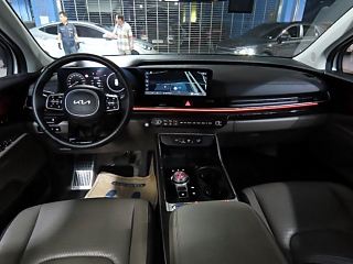 KIA CARNIVAL 2023