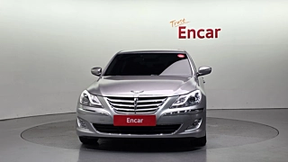 HYUNDAI GENESIS 2012