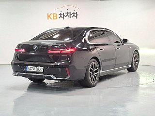 BMW 7-SERIES G70 2022