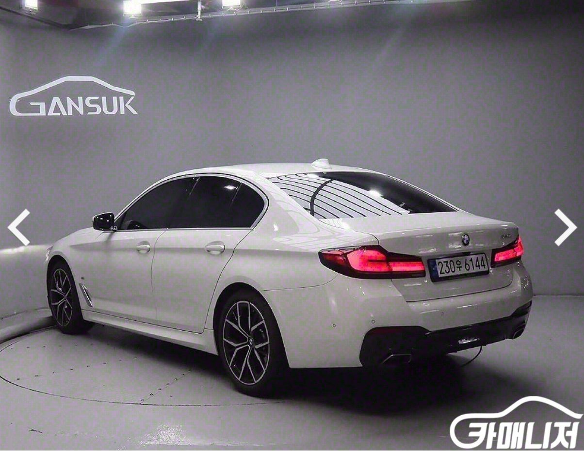 BMW 5-SERIES G60 2023