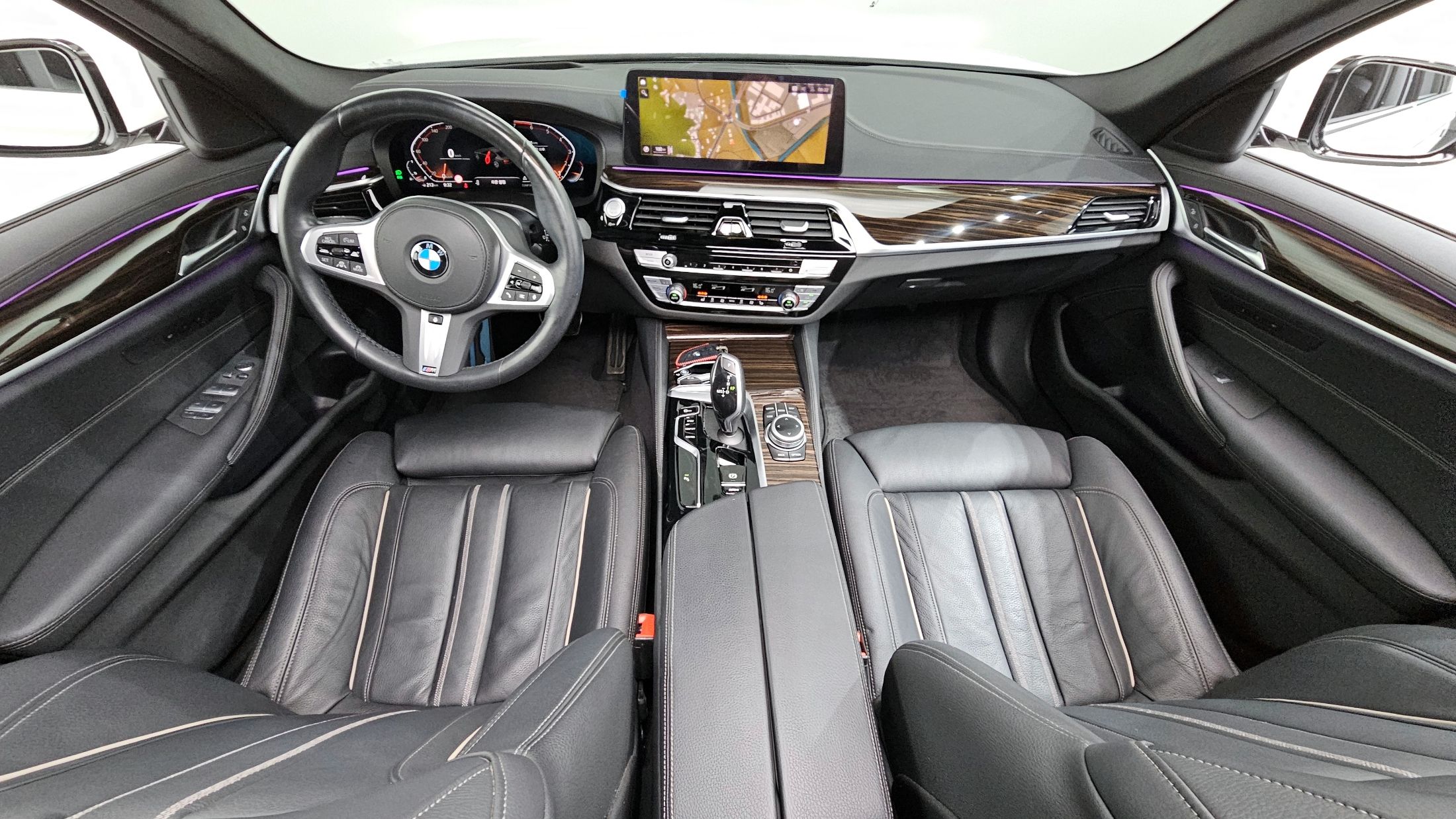 BMW 5-SERIES G30 2022