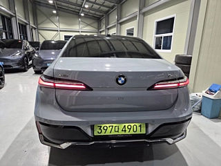 BMW 7-SERIES G70 2024
