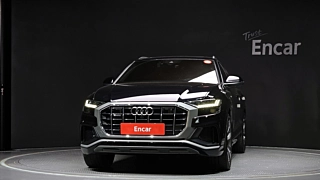 AUDI Q8 4M 2021