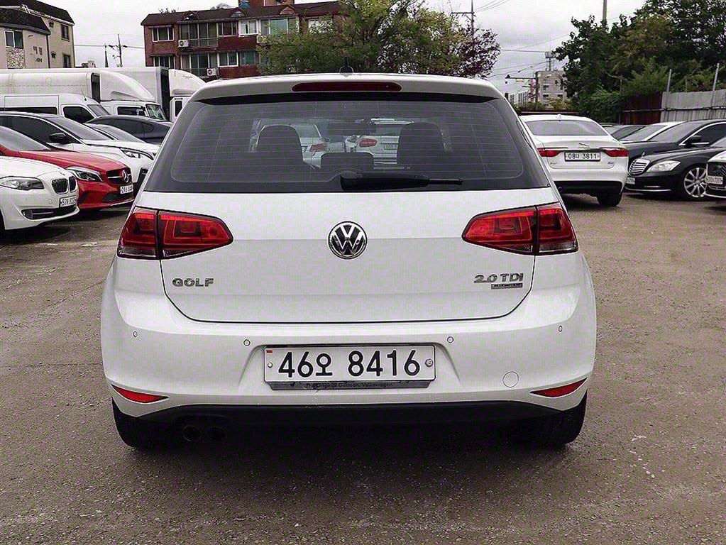 VOLKSWAGEN GOLF 2014
