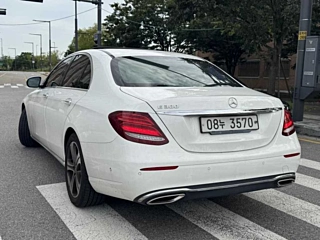 MERCEDES BENZ E-CLASS W213 2019