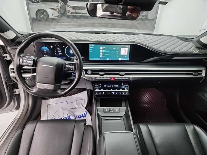 HYUNDAI GRANDEUR GN7 2023
