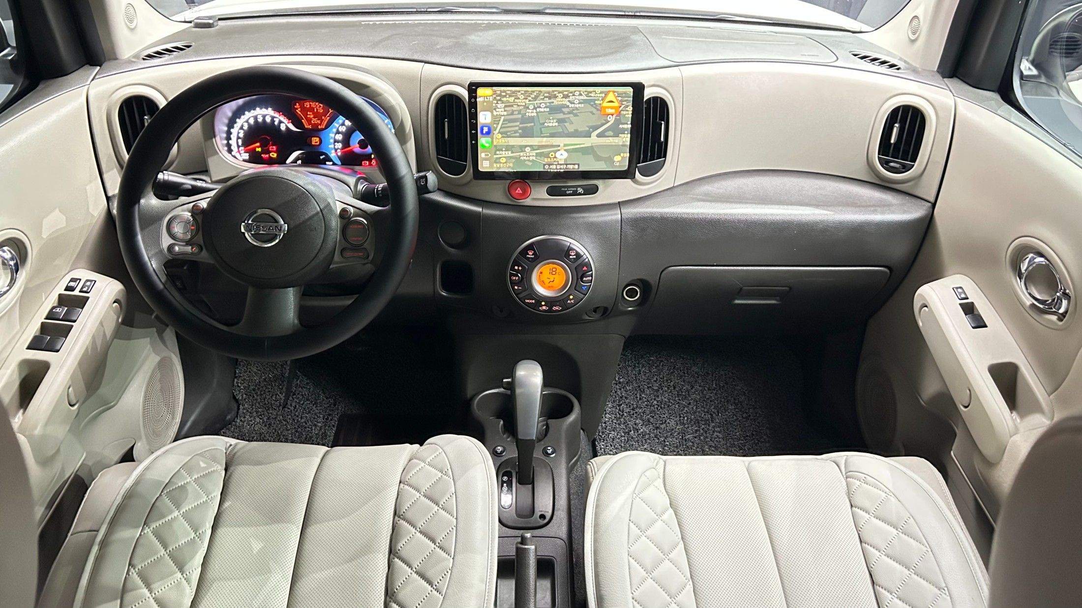 NISSAN CUBE 2011