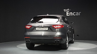 MASERATI LEVANTE 2016