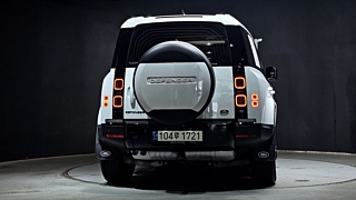LAND ROVER DEFENDER L663 2023