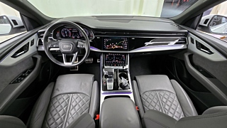 AUDI Q8 4M 2020