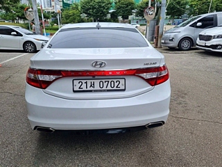 HYUNDAI GRANDEUR HG 2016
