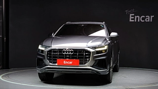 AUDI Q8 4M 2021