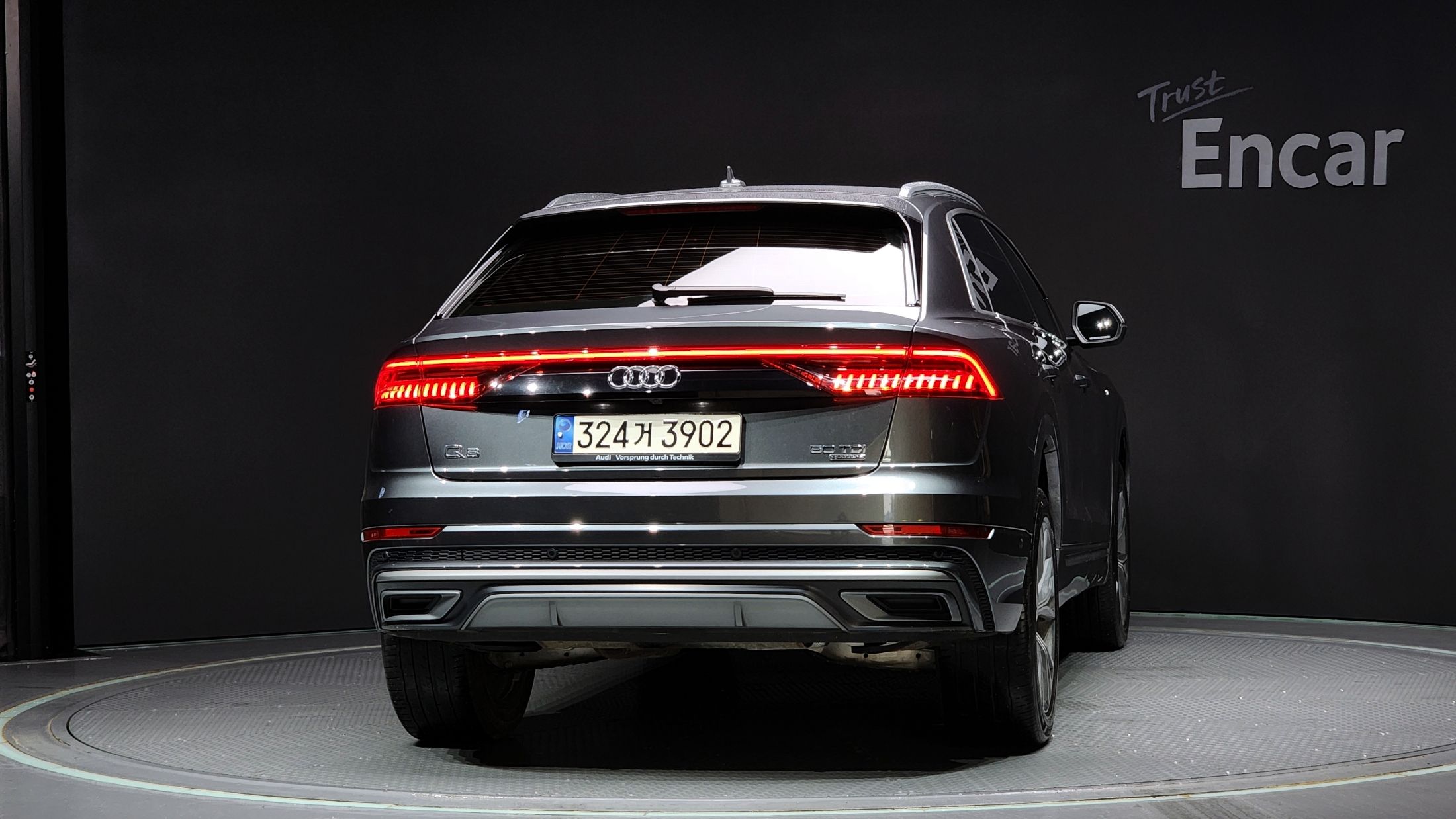 AUDI Q8 4M 2021