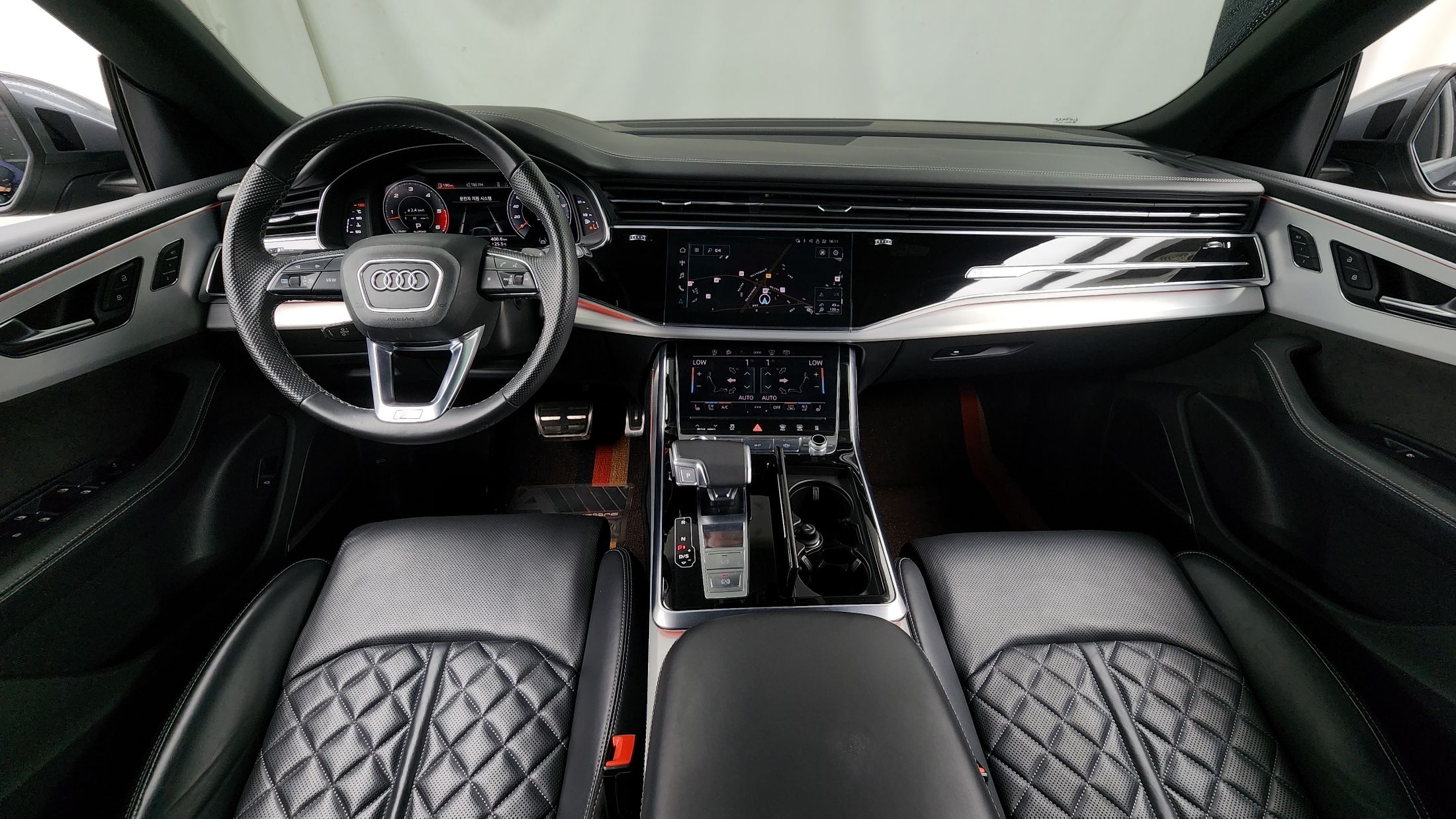 AUDI Q8 4M 2021