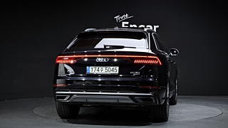 AUDI Q8 4M 2021
