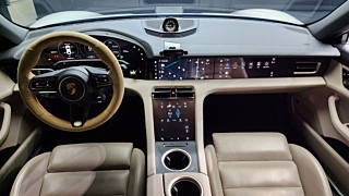 PORSCHE TAYCAN 2021