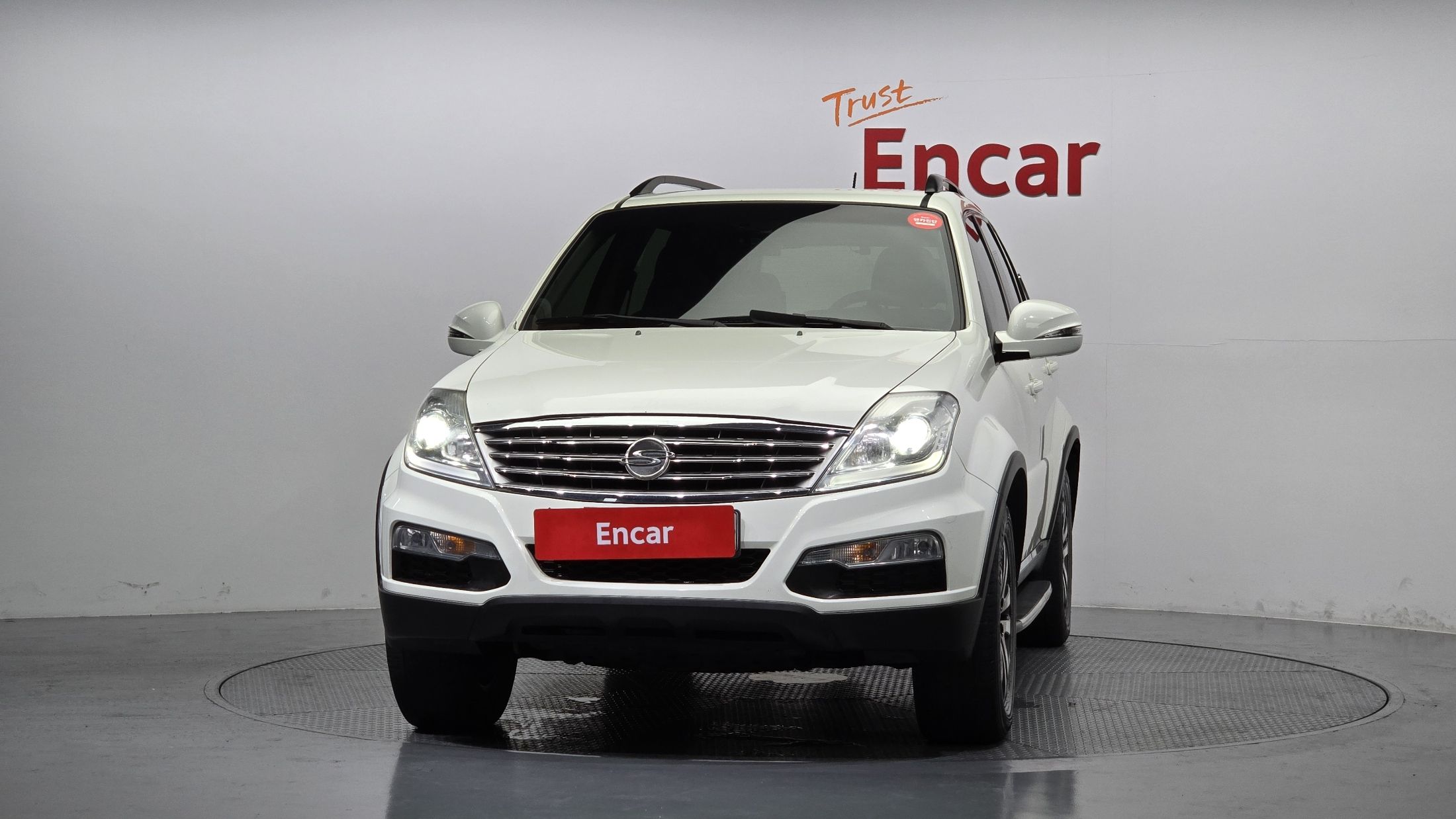 SSANGYONG REXTON W 2013