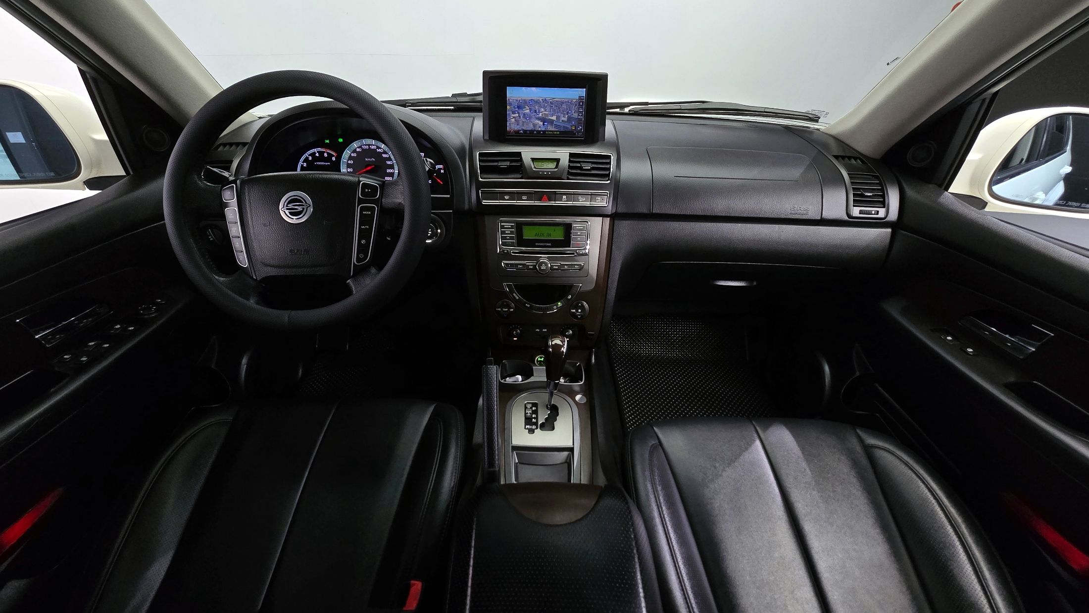 SSANGYONG REXTON W 2013