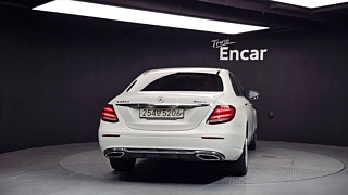 MERCEDES BENZ E-CLASS W213 2018