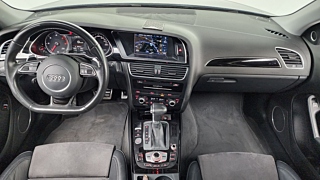 AUDI A4 2016